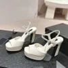 Najwyższej jakości platforma Obcasowe Sandały skórzane PEEP-TOE Pasek kostki Chunky Block Obcasy Sukienka Buty Luksusowe designerskie buty wieczorowe na wysokim obcasie z pudełkiem 120 mm