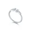 Кольца группы Дизайнерский кольцо для женщин роскошные бриллианты Mens Double T Open Love Gold Fashion Classic Высококачественные ювелирные изделия Blue Drop OT1KM