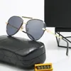 Designer di lusso occhiali da sole Donne uomini occhiali da sole da sole alla moda in viaggio all'aperto UV400 Sports Driving Sun occhiali di alta qualità