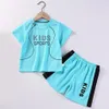 Dzieci Summer Football Suit Football Suit Buthing Zestaw Chłopiec Jersey Szybkie suszenie oddychające dzieci sportowe 240509