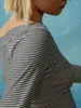 Frauen T-Shirts Frauen sexy von Schulter Langarm Crop Top Hemd Schlanke Tops Feste Farbstreifen-Boot Hals T-Shirt Clubwear für den Frühling