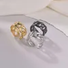 Ny designer ring lyxiga smycken oljetryck ihålig kedja med rörlig titanstål ringöppning justerbara par tillbehör