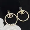 Orecchini a cerchio bianco di lussuoso diamante di diamanti da donna set da due lettere designer di gioielli designer designer donna San Valentino di San Valentino 275T