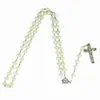 Naszyjniki wisiorek świecą w ciemnym naszyjniku różańca dla kobiet inri Crucifix krzyż 8 mm łańcuchy z koralikami religijne biżuteria wiara biżuteria