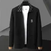 Sweaters voor heren Luxe lente en herfst Men's Solid Color Business Casual Sweater trendy halslijn ontwerppatroon geborduurd top graad Cardigan M-4XL 231021