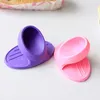 1 pc magnetron oven mitts siliconenhouder voor handige warmte geïsoleerde handschoenvinger niet -slip clips keuken accessoires kookgereedschap