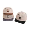 Caps chapeaux d'été Kids Fashion Lettre P Mesh Sun Sun Suns Boys and Girls Baseball Heatwear Adjustable Button Bouton 1-3Y D240509