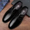 Kleiderschuhe Büro 2024 Herren Real Leder Business Suit formelle Männer Hochzeit Italienisch Oxford für Coiffeur