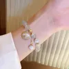 Hochzeitsarmbänder exquisite Opal -Perlen -Armbänder für Frauen elegante glückliche Katzenanhänger Quasten -Bastelarmbänder Freundschaftsgelenk Schmuck Geschenke