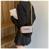 女性バッグコントラストカラー小さな正方形のバッグトレンドレターシングルショルダーメッセンジャーバッグ