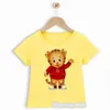 Camisetas de camisetas de novo design da camiseta garotas de garotos interessantes Daniel Taggs vizinho desenho animado T-shirt Preschool T-shirt Summer Fashion Childrens T-shirtl2405