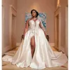 Abiti da sposa bianchi abiti da sposa in avorio un pizzo con cerniera personalizzata a lunghezza del pavimento in linea con taglie taglie forti di raso a maniche lunghe a maniche lunghe Crystal 0509