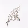 Broches vintage stijl zilveren kleurpen en broche voor dames kraagspelden badge bloemen strass rhinestone antieke borstpin sieraden a648