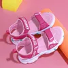 Marca de verão Sapatos de praia não escorregadios infantis Sandals Sapatos casuais Crianças Flores Princesa sapatos planos Tamanho 29-38 240508