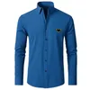 Designers Mens Shirts Casual Shirts Quality Designer Business Tees Classic à manches longues LETTRE COULEUR SOLIDE LETTRE PRINTEM