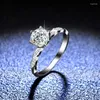 Clusterringe Wunderschöne PT950 Platinum 1ct Moissanit Diamond Ring Elegante Frauen Braut Engagement Hochzeit Party Versprechen Schmuck Geschenk