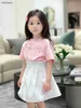 Nouvelles filles robes costumes d'été de baby tracksuit kids de créateur de vêtements de créateur taille 110-160 cm t-shirt rose imprimé en forme de coeur et jupe courte 24april