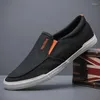 Casual Shoes Men Canvas Spring Summer Fashion Slip-On Trend Flat Confight Man Miness 23051
