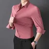 メンズドレスシャツメンズ半袖サマータイムシャツハイエラスティックとトレースレスコット
