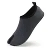 2024 scarpe sportive maschili, scarpe da esterno a colore nero traspirante per uomini da uomo Gai senza marchio