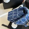 Sac à main le volet classique Gold Metal Hardware Chain épaule crossbodybody Blue Soft Tweed Denim carré Small Messenger Sac Claking Claking Lux KKVV