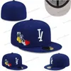 Nouvelle arrivée Classic Fitted Hat Classic Sport Team Navy Blue Color Baseball Hip Hop Full Fermed Closed Designer Fashion Cap Chapeau Stitch Heart Hustle Flowers