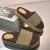 Новый классический хороший качество Slipper Summer Outdoors Fomens Beach Rubber Sandal Luxurys Designer Mules Sandale Casual Shoes Mens Slides Travel Bool Sliders