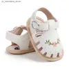 Slipper lässig und komfortable Babymädchen Sandalen atmungsbezogene leichte Sommerblumen -umwickelte Zehen Q240409