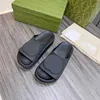 Designer Slippers de verão Plataforma Sandálias de saltos grossos homens mulheres deslizamentos de luxo sola sola de borracha Macaron Slides de couro plana