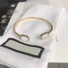 Letter Designer Bracelet Bangle Retro Mode Product Woman armbanden Gold vergulde messing Charm Jewelry Supply 246T