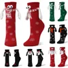 Donne calzini di aspirazione magnetica natalizia in unisex bianco nero che tiene per mano ragazze harajuku Coppia carina cotone calzino