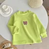 T-Shirts Baby Girl Boy Velvet T-Shirt Childrens Cartoon Bottom Hemd Dicke langärmlige gezeichnete Herbst/Winter-Kinderkleidung Koreal240509