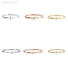 Bijoux de créateur t Home Precision High Quality Narrow Edition T1 Bracelet Smooth Half Diamond 1T Word Bracelet Network Red New Style