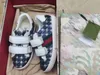 Populaire baby sneakers Circular Logo Print Kinderschoenen Maat 26-35 Hoogwaardige merkverpakking Buckle Riem Girls schoenen Designer Boys Shoes 24 May