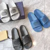Designer Sandaler Män Slästa glider strandsandaler gummisula flip flops kvinnor skor med låda högre kvalitet 562