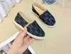 Classics Kids Sneakers Lettere a forma di griglia Lettere per bambini Casual Simme 26-35 Brand Brand Packaging Slip-on Girls Boys Designer Scarpe 24 May