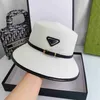 Damesontwerpster Triangle Letter Straw Hat Gentleman Cap Top Zon Hoed mode gebreide hoed pet voor mannen vrouw brede rand hoeden zomer emmer hoeden