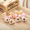 Fleurs décoratives couronnes 10 30pcs / lot fleurs artificielles bricolage bac gâteau à la maison décor de Noël couronne de mariage jardin de fêtard rose arche de soie fausses fleurs