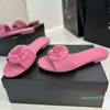 15A DESIGE SLIDES SANDALS CAMELLIA SLIPER HOLLOVE DONNA DONNA SCARPA SILP SILP LUSICA PELLA DI METTURA DI PECHIO DI PIENA SIMMA DI SUDIFICA SADILI SANDALI DONNA MULES SADLES SACK BEACH