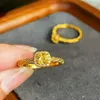 Cluster anneaux petit sucre jaune cristal sonne de pierre de pierre légers luxe de luxe super flash niche avancé cadeau réglable pour les femmes petite amie
