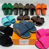 2024 Nieuwe Designer Shoes Slippers Women and Men Pillow Sandals Best Kwaliteit Zomertrendstijl met volledige pakketgrootte 35-46