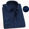 Herrklänningskjortor plus storlek 9xl 8xl 7xl Mens Business Casual Long Sleeved Shirt Classic Striped Male Social Dress Party Tuxedo Shirts Blue Purple D240427