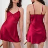 Kadınlar Robe Seksi Sling Nightdress Kadın Mini Nightgown Seksi Yay Spagetti Kayışı Saten Plagwear Plagowwear Lingerie V-Neck Robe Ev Elbisesi