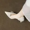 Chaussures habillées Été Stiletto pointu de l'orteil pour les femmes Fashion High talons pompes à nœud arc zapatos de mujer en cuir authentique