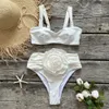 İki parçalı kadınlar çiçek dantel up push-up yastıklı sutyen beyaz bikini set mayo mayo mayo plaj kıyafeti biquini 240507