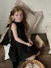 Flickaklänningar 2024 Summer Korean Children's Wear Black Sleeveless Fishtail Dress for Girls Back Tie Bow