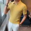 韓国のビジネスカジュアルサマーアイスシルクメンズ短袖ポロシャツラペルソリッドジャックストライプスクリュースレッドスリムシントップ240508