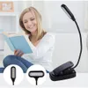 Mini LED BOOK NACHT LICHT TABEL LAMP Oogbescherming Verstelbaar Clipon Desk Batterij Powered Flexible Study Slaapkamer Lezen 240508