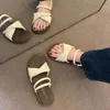 Sandalen mit Rock, feenhafte Flachboden römische Schuhe, neue zwei in zwei Stilen Sandalen für den Sommer 2024, für äußere Verschleiß