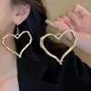 Halskettenohrringe Set Metal Unregelulares Herz für Frauen übertrieben zweiteilige leichte luxuriöse hochwertige Accessoires